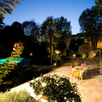 installation éclairage jardin 26