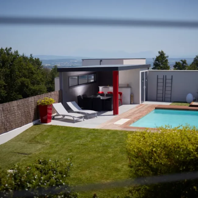 Pool house maçonné réalisé par C2S Maçonnerie