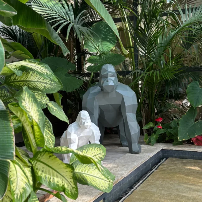 Gorilles décoratifs pour l'extérieur et l'intérieur