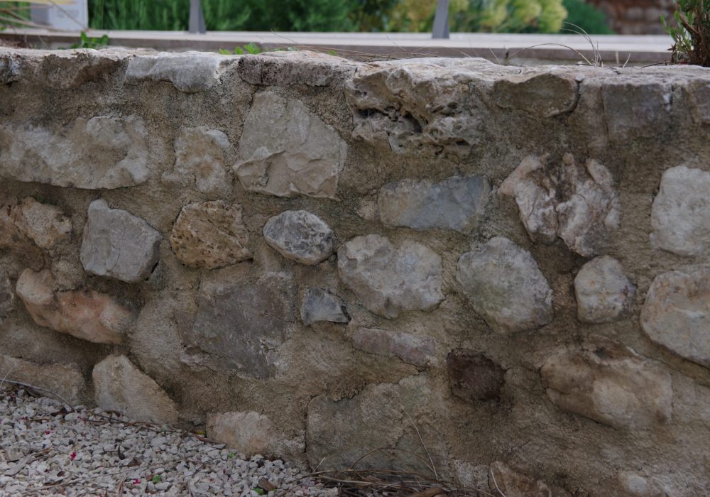 mur en pierre
